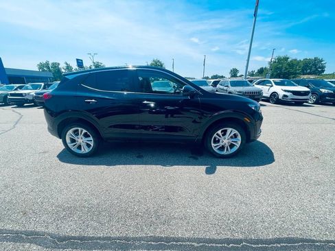 Used 2023 Buick Encore GX Preferred w/ Cold Weather Comfort Package AWD/4WD image 7