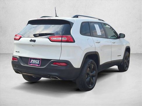 Used 2017 Jeep Cherokee High Altitude AWD/4WD image 5