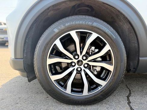 Certified 2022 Ford Explorer ST-Line AWD/4WD image 2