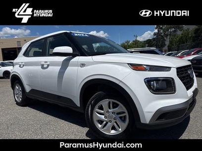 Used 2024 Hyundai Venue SE