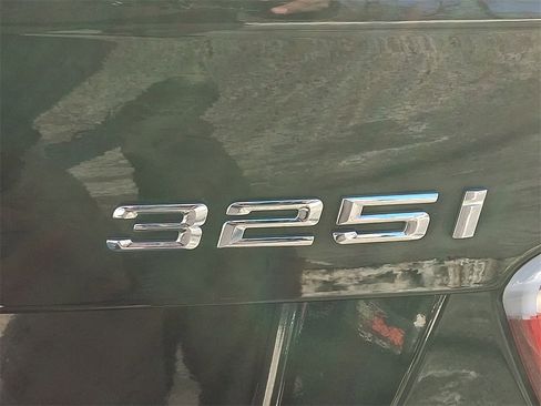 Used 2006 BMW 325i Sedan image 30