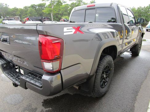Used 2021 Toyota Tacoma SR w/ SX Package AWD/4WD image 12