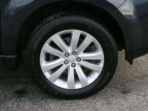 Used 2013 Subaru Forester 2.5X Limited image 18