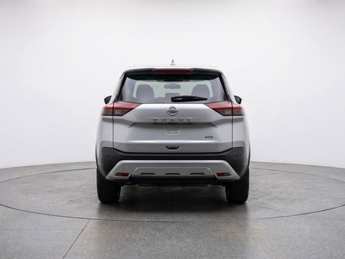 Used 2025 Nissan Rogue SV FWD image 7