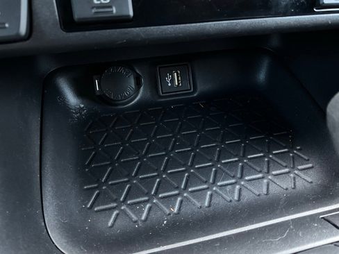 Used 2025 Toyota RAV4 XLE image 25