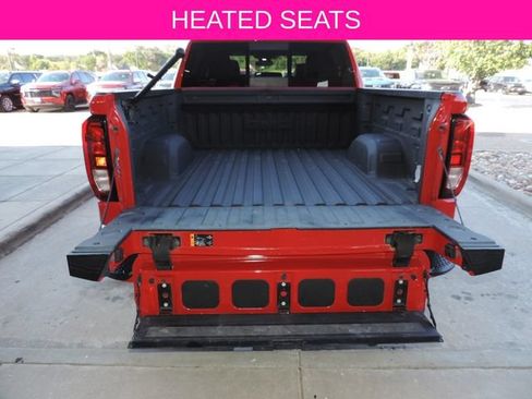 Used 2022 GMC Sierra 1500 Elevation w/ Elevation Premium Package AWD/4WD image 19