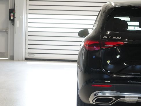 New 2026 Mercedes-Benz GLC 300 4MATIC image 12