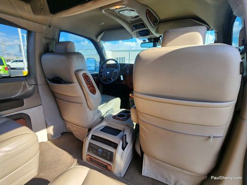 Used 2021 Chevrolet Express 2500 LS w/ Enhanced Convenience Package image 48