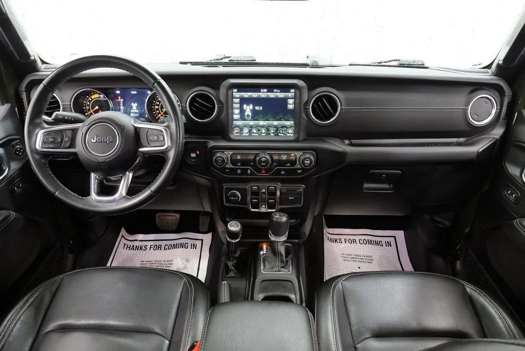 Used 2022 Jeep Wrangler Unlimited Sahara AWD/4WD image 20