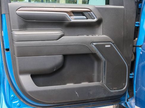 Used 2022 Chevrolet Silverado 1500 RST AWD/4WD image 4