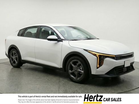 Used 2025 Kia K4 FWD image 1
