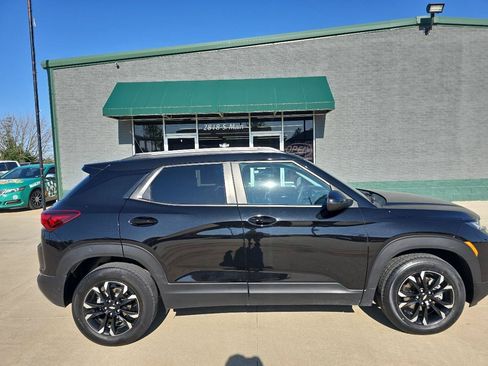 Used 2023 Chevrolet TrailBlazer LT w/ Convenience Package AWD/4WD image 8