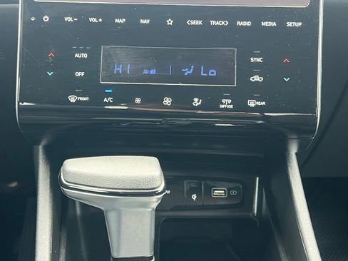 Used 2024 Hyundai Santa Cruz SEL w/ Activity Package image 32