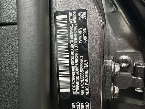 Used 2019 Jeep Renegade Altitude w/ Quick Order Package 2XM AWD/4WD image 25
