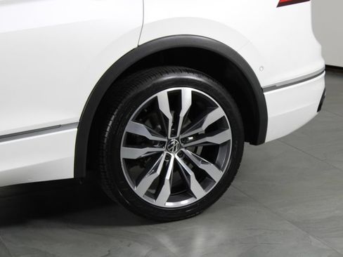 Used 2022 Volkswagen Tiguan SEL R-Line AWD/4WD image 13