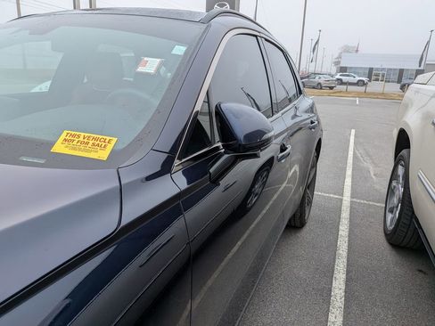 Used 2023 Genesis GV70 2.5T w/ Sport Prestige Package image 4