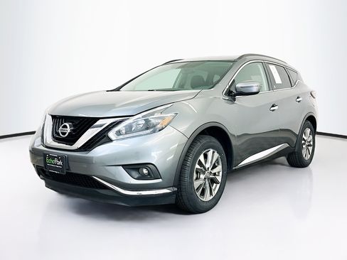 Used 2018 Nissan Murano SV AWD/4WD image 3