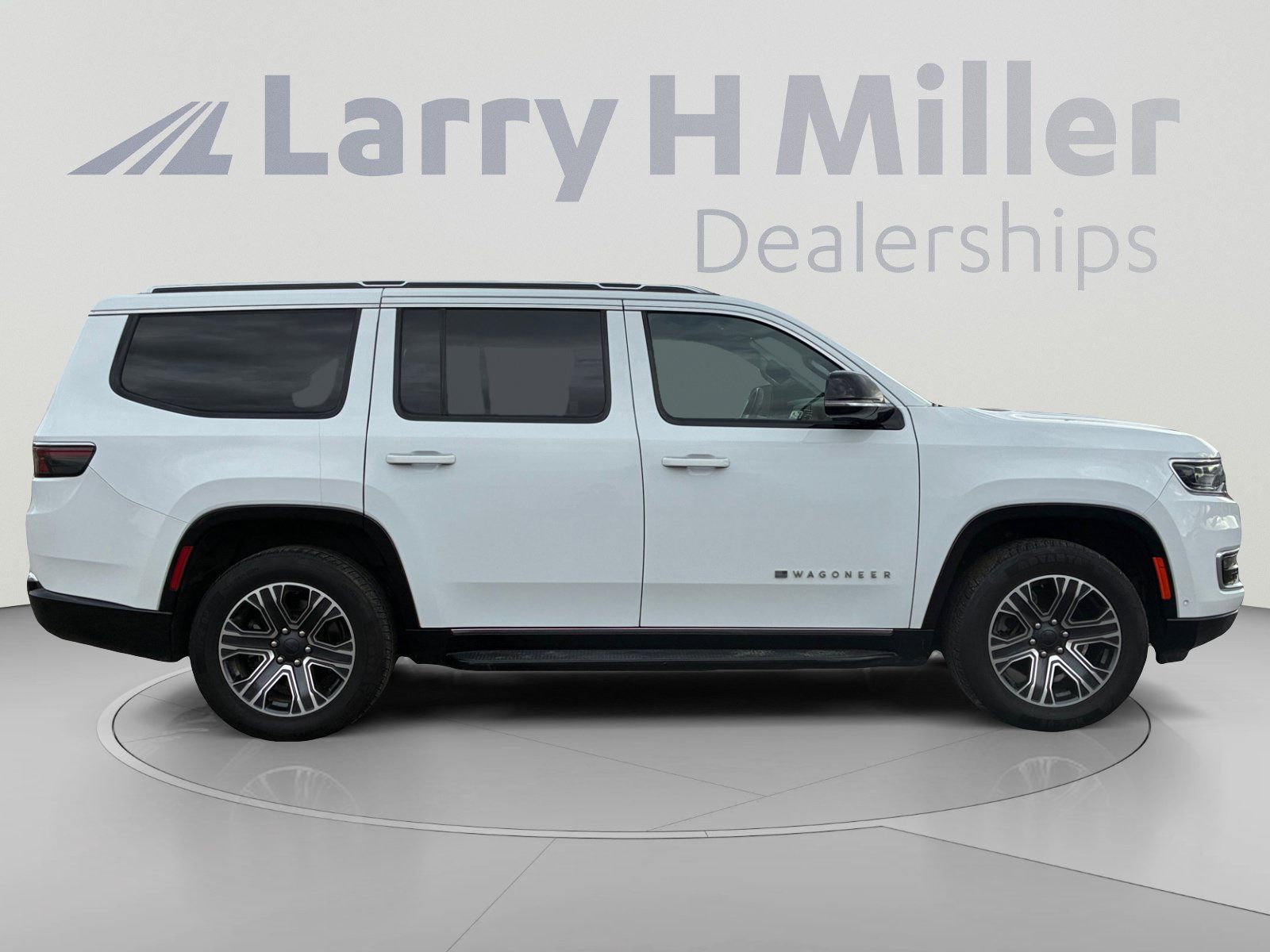 Used 2024 Jeep Wagoneer Series II AWD/4WD image 6