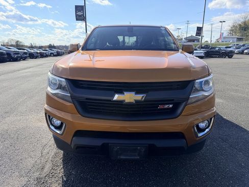 Used 2017 Chevrolet Colorado Z71 image 2