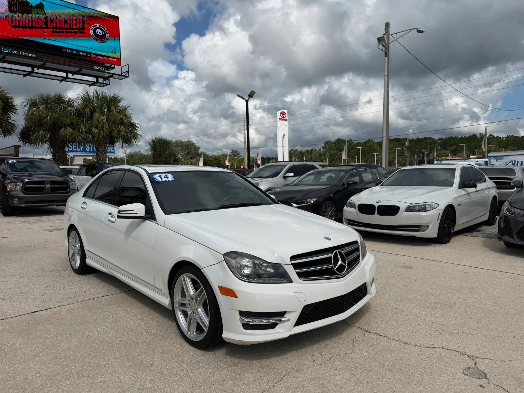 Used 2014 Mercedes-Benz C 250 Sedan image 7