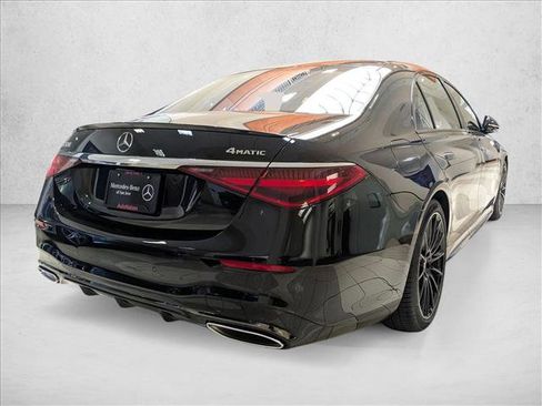 New 2025 Mercedes-Benz S 580 4MATIC Sedan image 3
