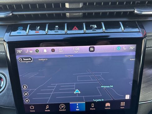 Used 2023 Jeep Grand Cherokee Overland image 25