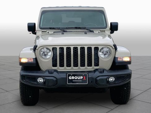 Used 2022 Jeep Gladiator Sport AWD/4WD image 4