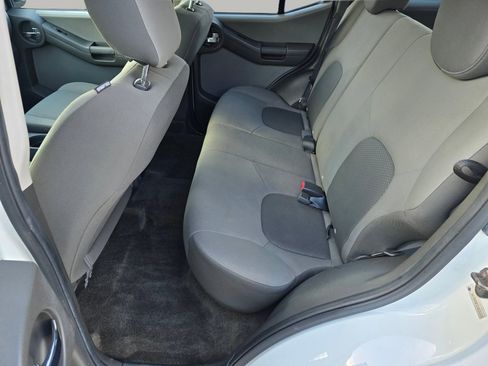 Used 2014 Nissan Xterra X image 22