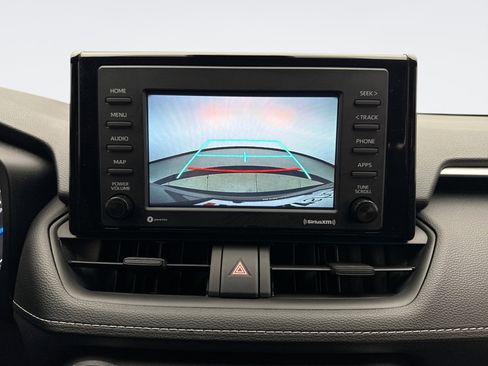 Used 2022 Toyota RAV4 LE image 15