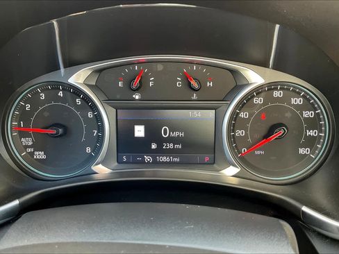 Used 2020 Chevrolet Equinox LT image 39