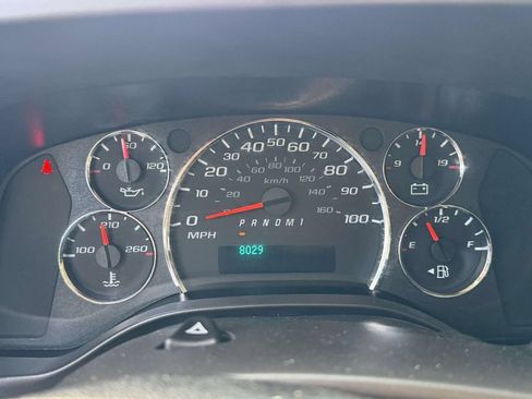 Used 2025 Chevrolet Express 3500 LT w/ LT Preferred Equipment Group RWD image 26