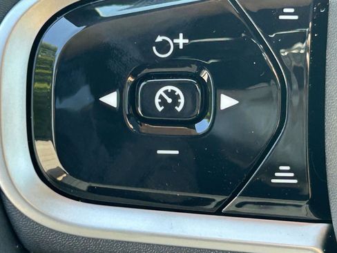 New 2026 Volvo XC90 B5 Plus image 23