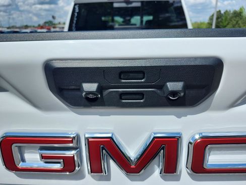 Certified 2025 GMC Sierra 2500 AT4 w/ AT4 Premium Plus Package AWD/4WD image 13