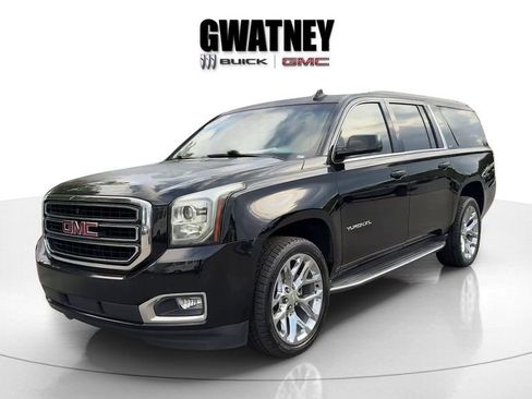 Used 2018 GMC Yukon XL SLT image 3