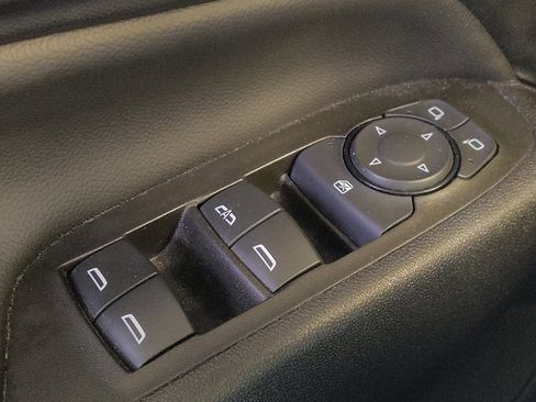 Used 2024 Chevrolet Equinox LT w/ Driver Convenience Package image 27