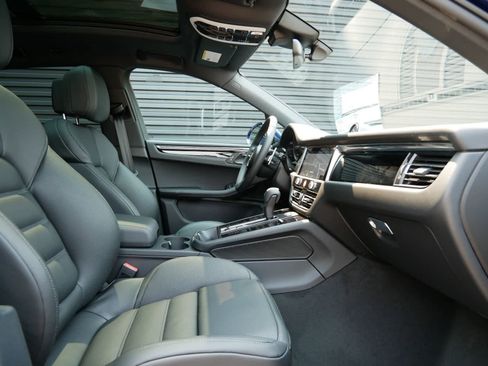 New 2025 Porsche Macan image 26