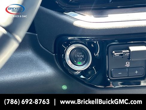 New 2025 GMC Sierra 1500 SLT w/ SLT Convenience Package image 29