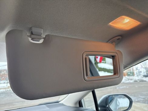 Used 2022 Toyota Corolla LE image 41