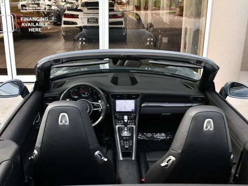 Used 2017 Porsche 911 Carrera image 58