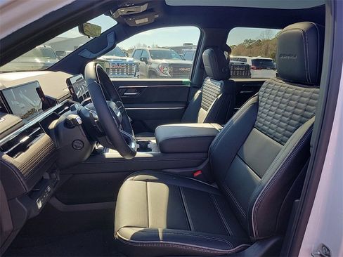 New 2025 GMC Sierra EV Denali image 11