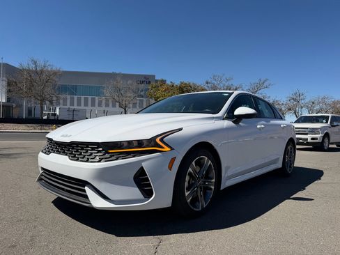 Used 2022 Kia K5 LXS image 1