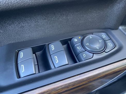 Used 2022 Chevrolet Silverado 3500 High Country image 13