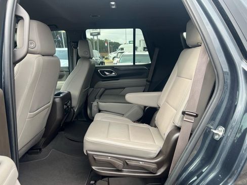 Used 2022 Chevrolet Tahoe Z71 image 29