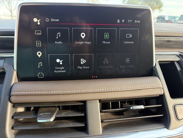 Used 2022 GMC Yukon XL SLT w/ SLT Luxury Package RWD image 18
