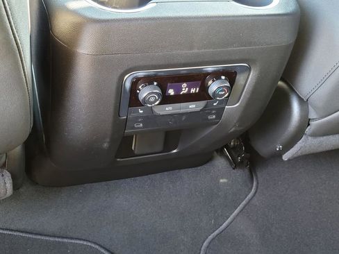 New 2026 Chevrolet Tahoe High Country image 14