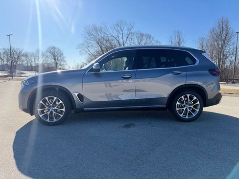 New 2026 BMW X5 xDrive40i AWD/4WD image 3