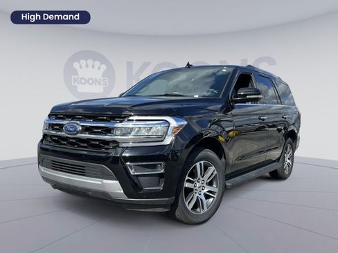 Used 2024 Ford Expedition Limited image 1