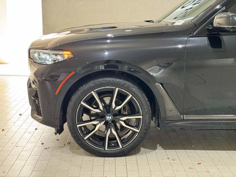 Used 2021 BMW X7 xDrive40i w/ M Sport Package AWD/4WD image 4