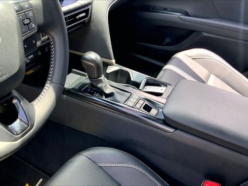 Used 2025 Toyota Camry SE w/ Multimedia Upgrade Package FWD image 16