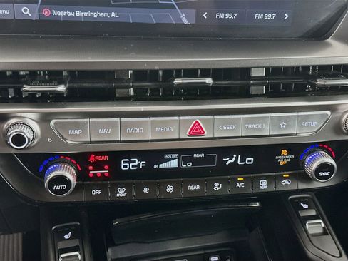Used 2025 Kia Telluride S FWD image 24